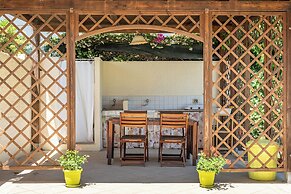 Villetta Irina a due passi dal mare