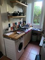 Edinburgh City Escape - Large 1 Bedroom Apartment