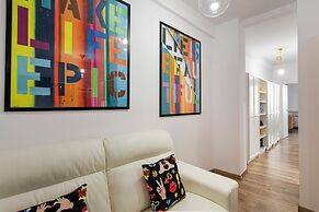 Art and Comfort near Lomellini Street