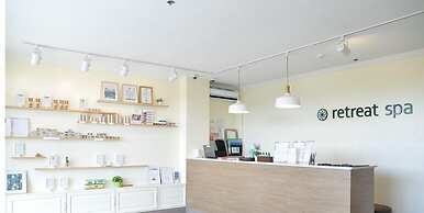 Mactan Newtown Beachfront Condo