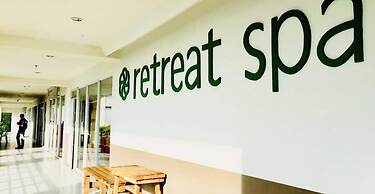 Mactan Newtown Beachfront Condo