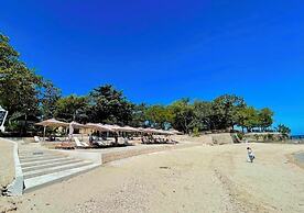 Mactan Newtown Beachfront Condo
