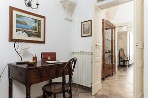 Appartamento Vintage con Balcone