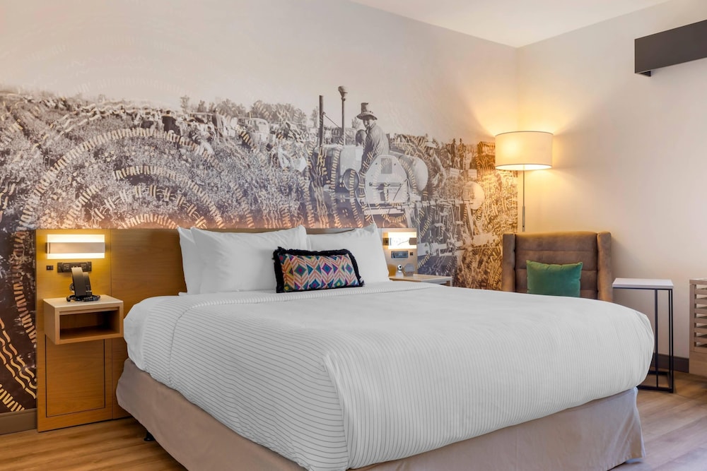 Cambria Hotel El Centro - Imperial