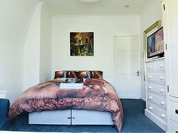 Bromley Bliss Apartment Getaway