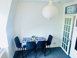 Bromley Bliss Apartment Getaway