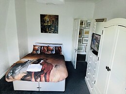 Bromley Bliss Apartment Getaway
