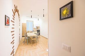 Via Milano Central Station Apartment