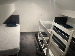 Cosy Cottage Retreat in Oldham