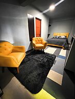 Mia Posada Copacabana