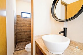 Cozy Stay with onsite Pool Near Malecon