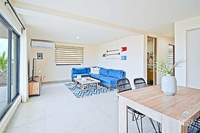 Cozy Stay with onsite Pool Near Malecon