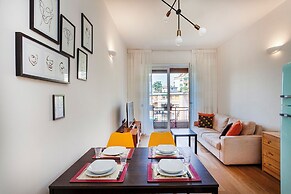 Bright Shelley Apartment