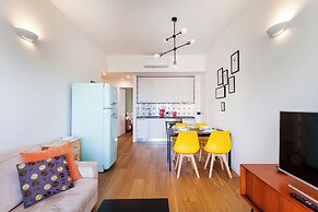 Bright Shelley Apartment
