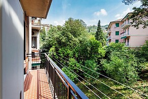 Bright Shelley Apartment