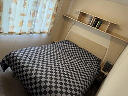 Seaside Bliss Retreat in Heart of Isle of Sheppy