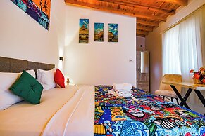 MADAM AFRODİT KONUKEVİ