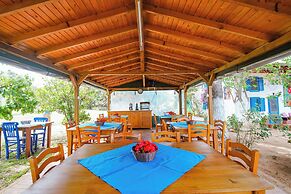 MADAM AFRODİT KONUKEVİ