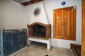 MADAM AFRODİT KONUKEVİ