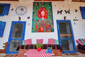 MADAM AFRODİT KONUKEVİ