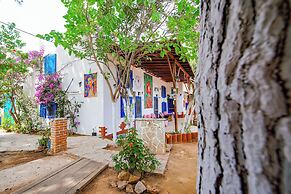 MADAM AFRODİT KONUKEVİ