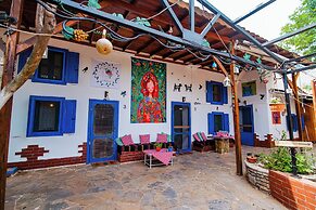 MADAM AFRODİT KONUKEVİ