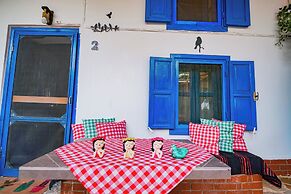 MADAM AFRODİT KONUKEVİ