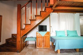 MADAM AFRODİT KONUKEVİ