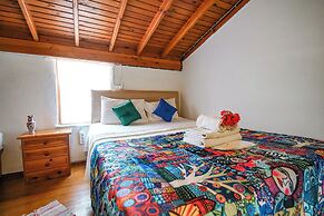 MADAM AFRODİT KONUKEVİ