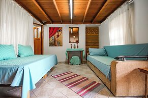 MADAM AFRODİT KONUKEVİ