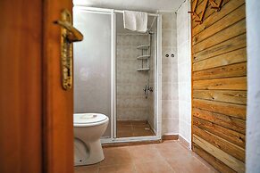 MADAM AFRODİT KONUKEVİ