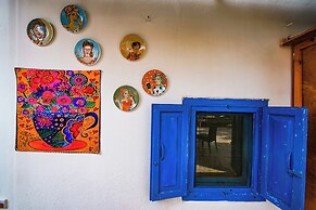 MADAM AFRODİT KONUKEVİ