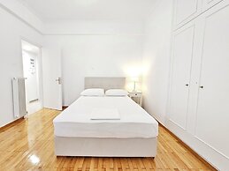 Athens Divas One Paradise