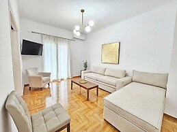 Athens Divas One Paradise