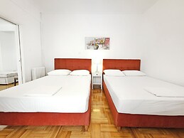 Athens Divas One Paradise