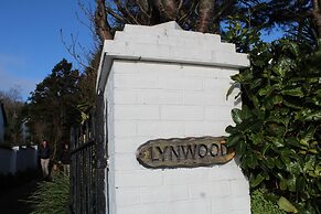 Lynwood house