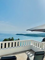 Budva Felix Suits