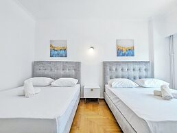 Athens Divas Velvet Gold Suites