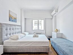 Athens Divas Velvet Gold Suites