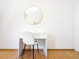 Athens Divas Velvet Gold Suites