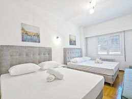 Athens Divas Velvet Gold Suites