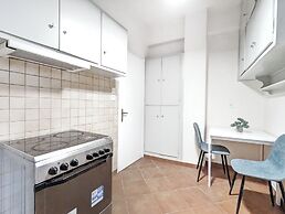 Athens Divas Velvet Gold Suites