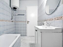 Athens Divas Velvet Gold Suites