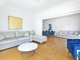 Athens Divas Velvet Gold Suites