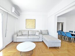 Athens Divas Velvet Gold Suites