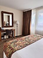 Hawaii Volcano House