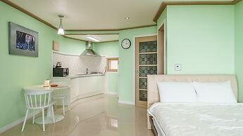 Yeosu Falling in Blue Ocean View Pension