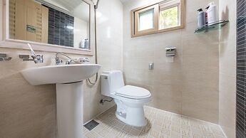 Yeosu Falling in Blue Ocean View Pension