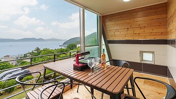 Yeosu Falling in Blue Ocean View Pension