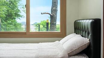 Yeosu Falling in Blue Ocean View Pension